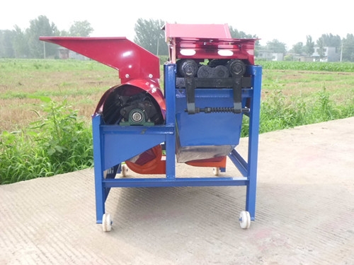 玉米剝皮脫粒一體機